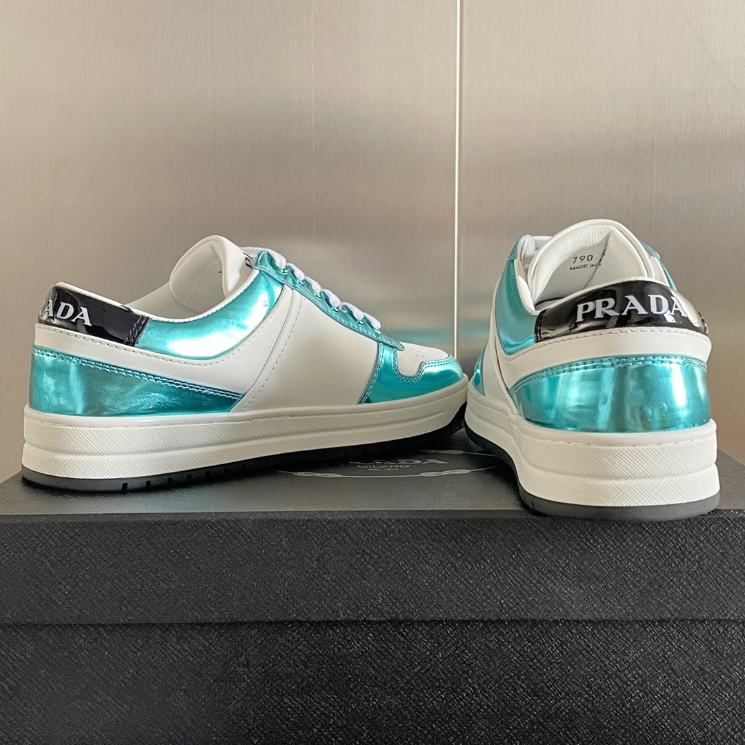 PRADA SNEAKER