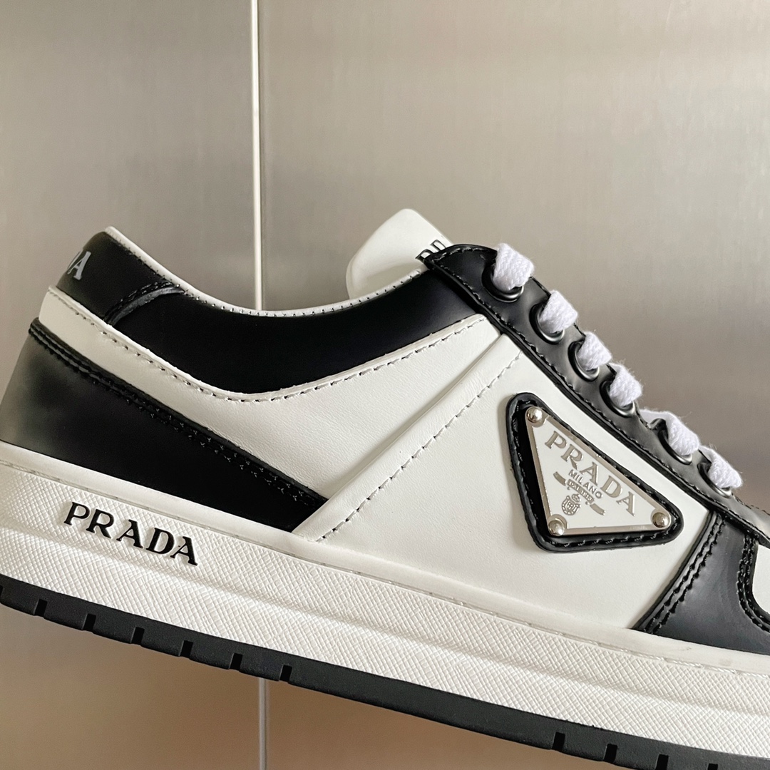 PRADA SNEAKER