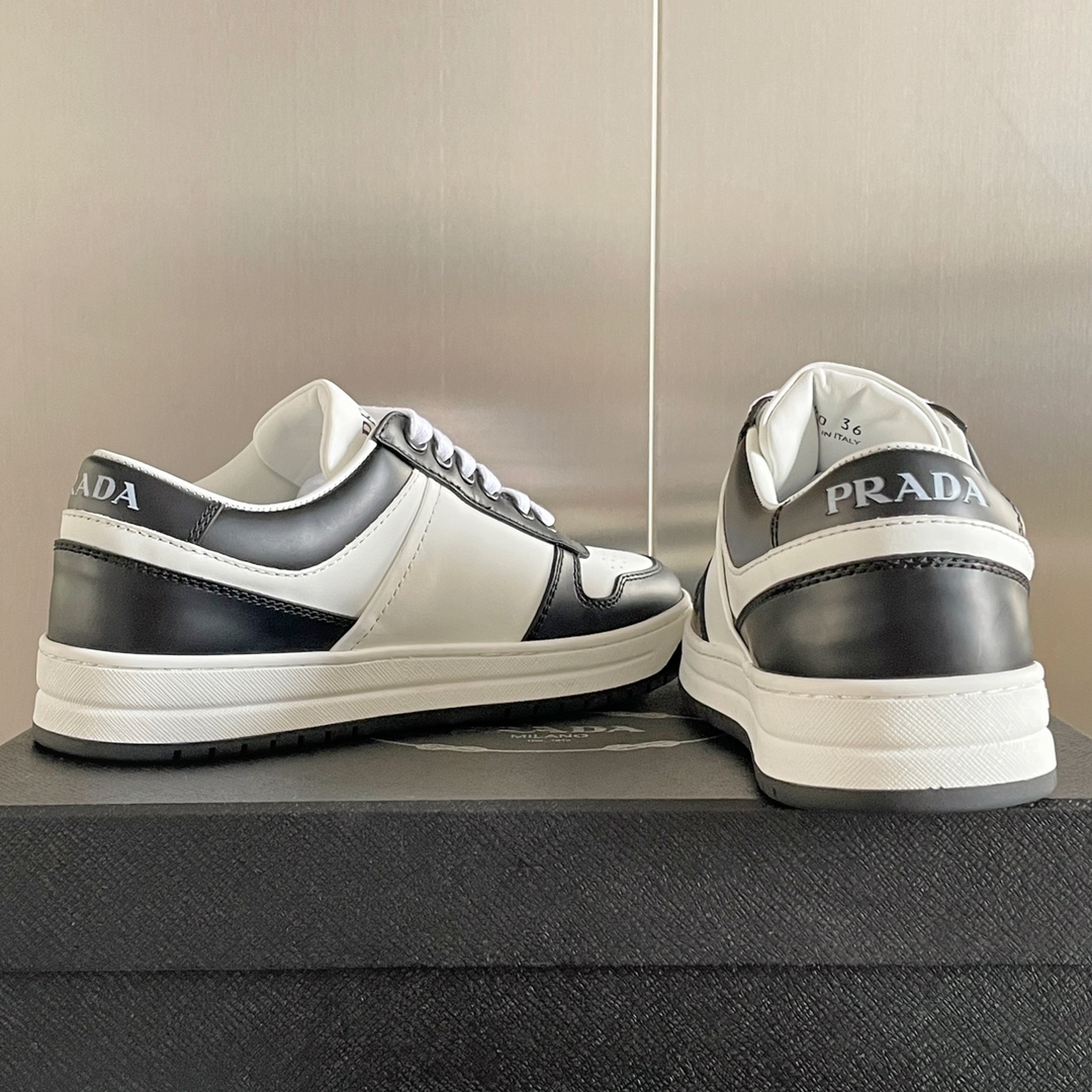 PRADA SNEAKER