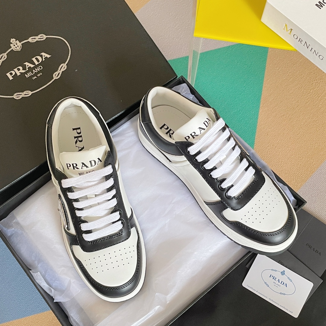 PRADA SNEAKER