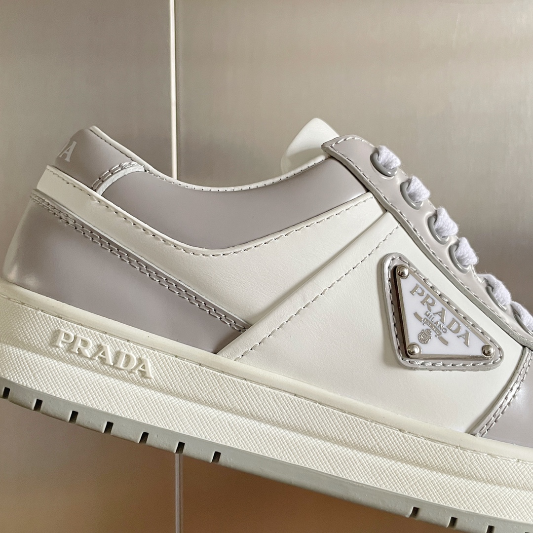 PRADA SNEAKER
