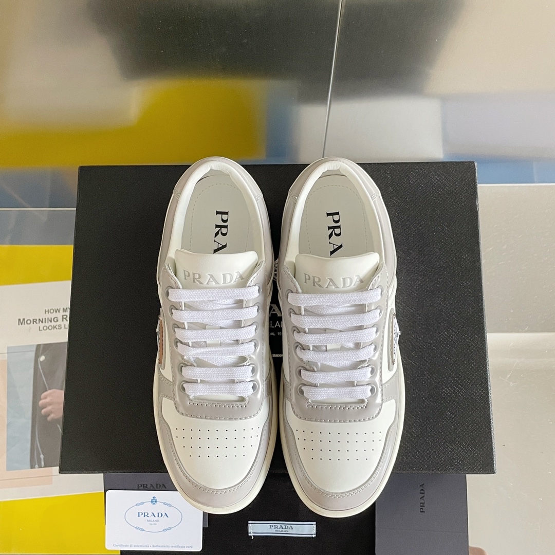 PRADA SNEAKER