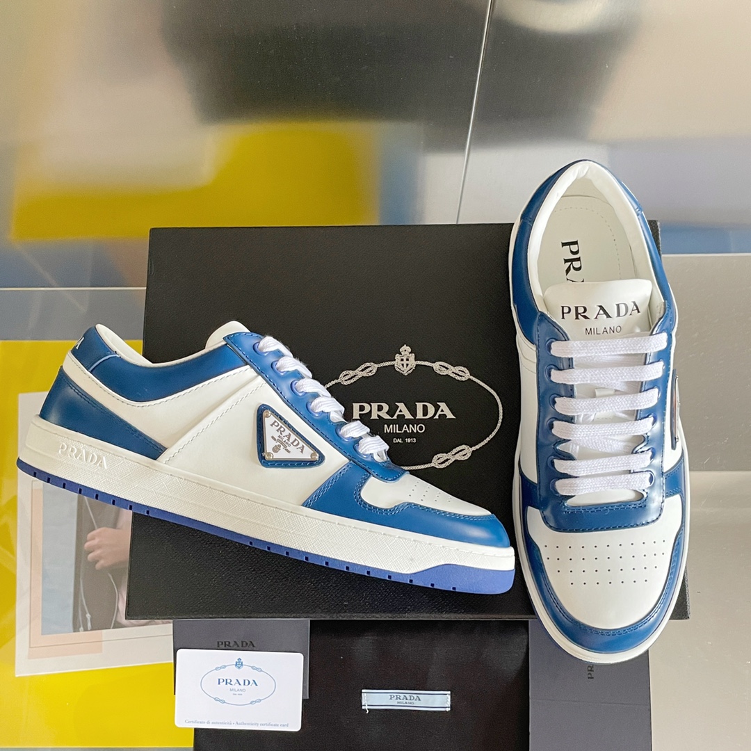 PRADA SNEAKER