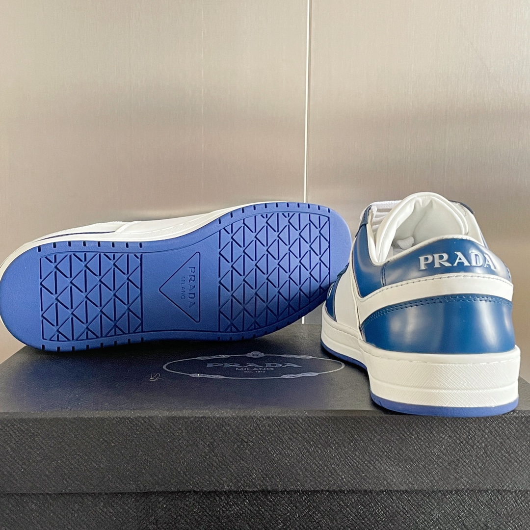 PRADA SNEAKER