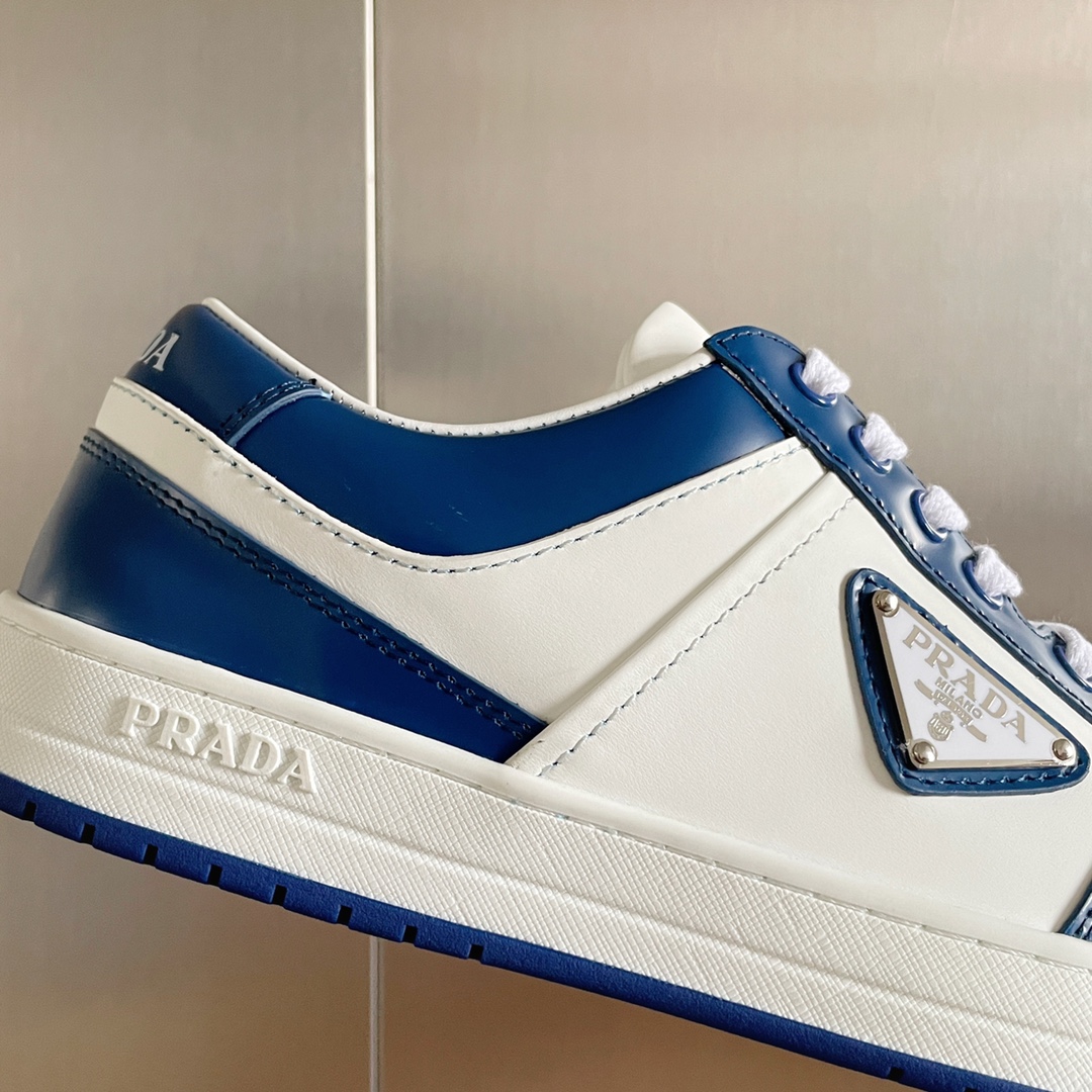 PRADA SNEAKER