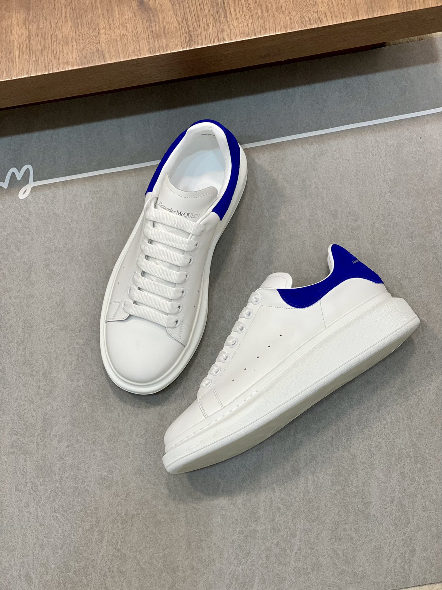 MCQUEEN SNEAKER