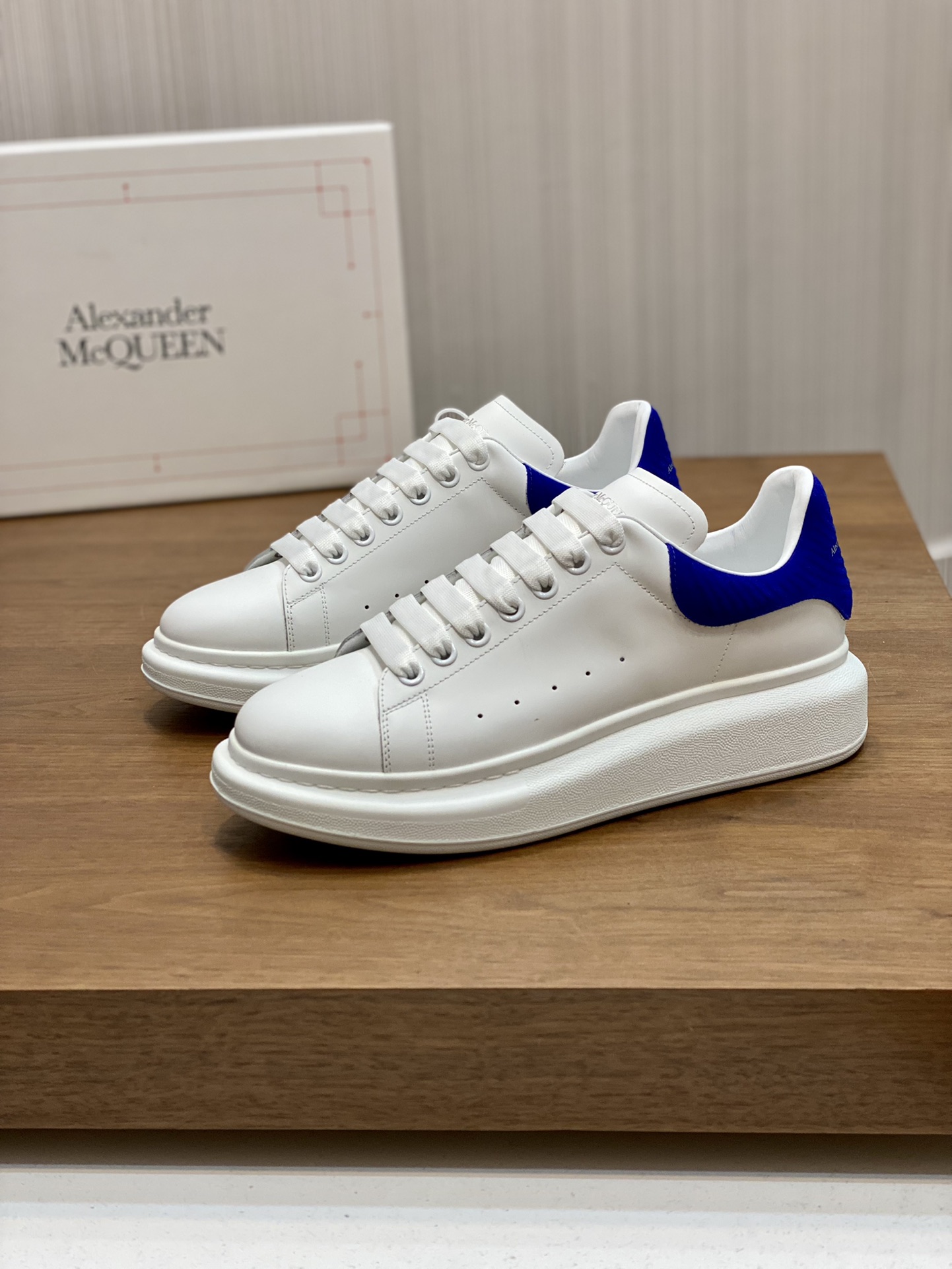 MCQUEEN SNEAKER