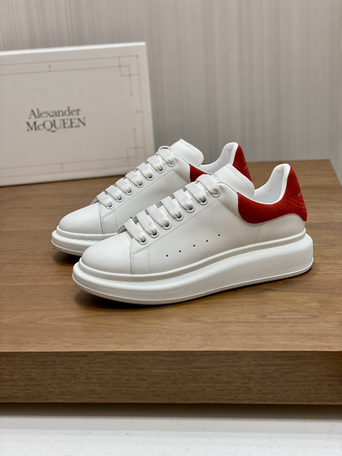 MCQUEEN SNEAKER 