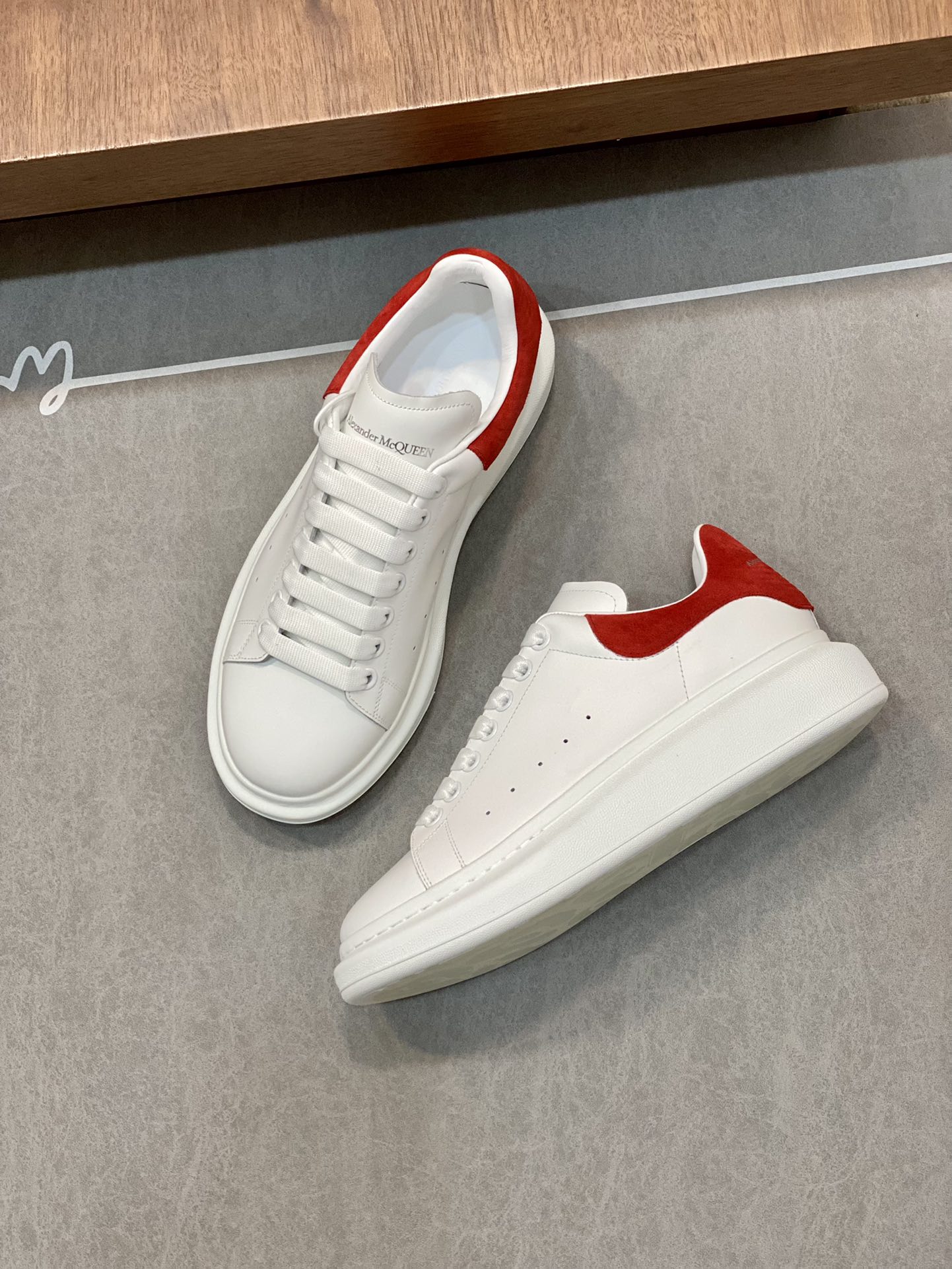 MCQUEEN SNEAKER 