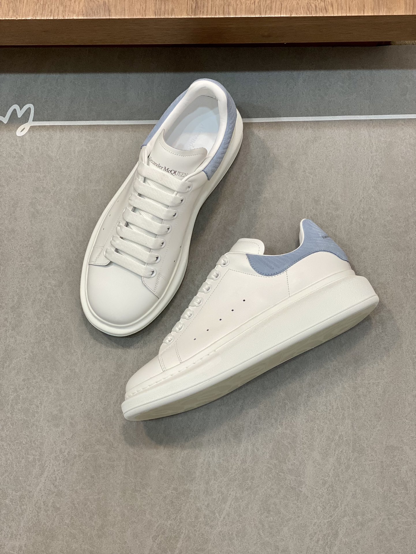 MCQUEEN SNEAKER