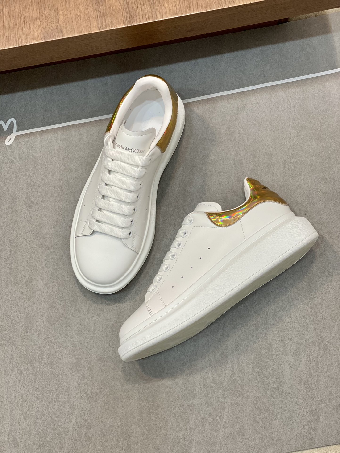 MCQUEEN SNEAKER