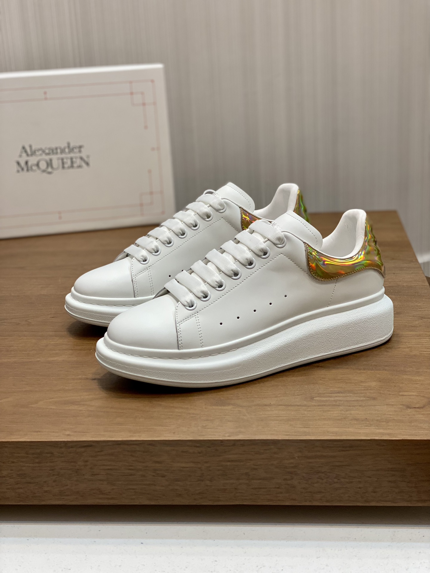 MCQUEEN SNEAKER