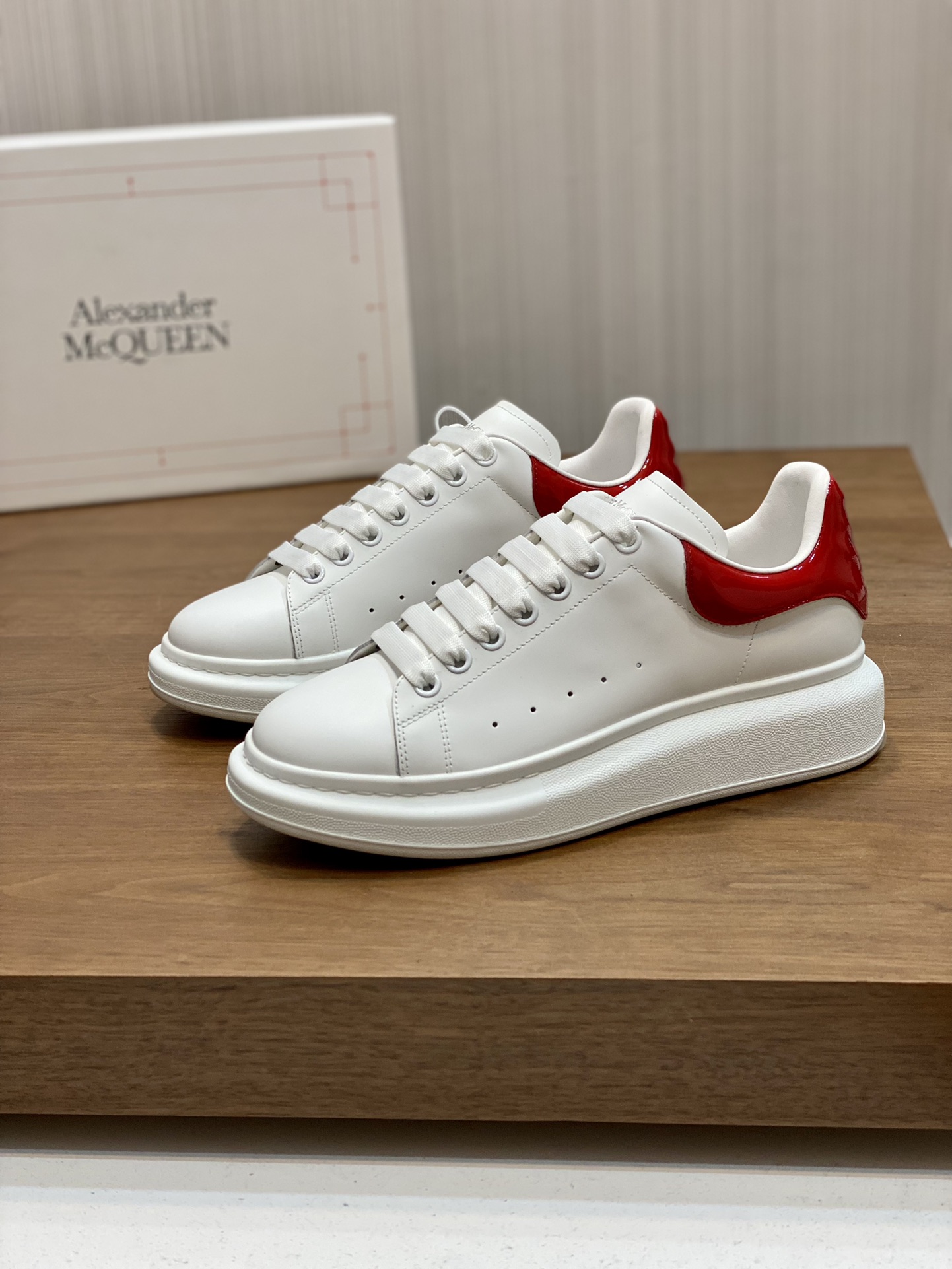 MCQUEEN SNEAKER