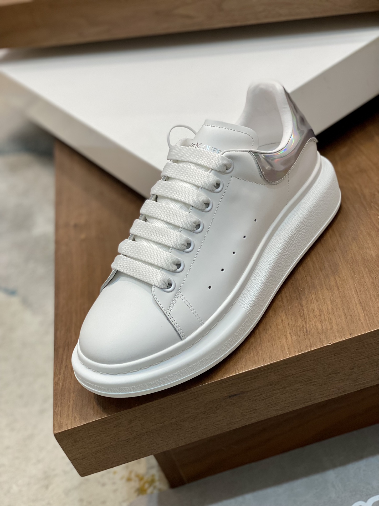 MCQUEEN SNEAKER