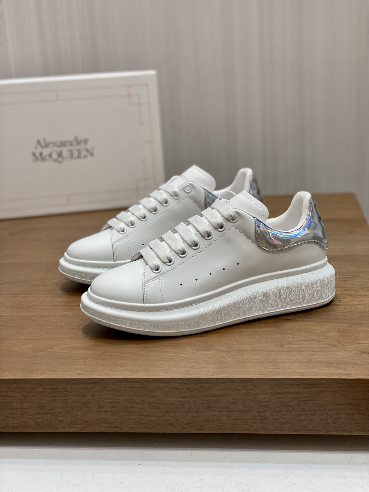 MCQUEEN SNEAKER