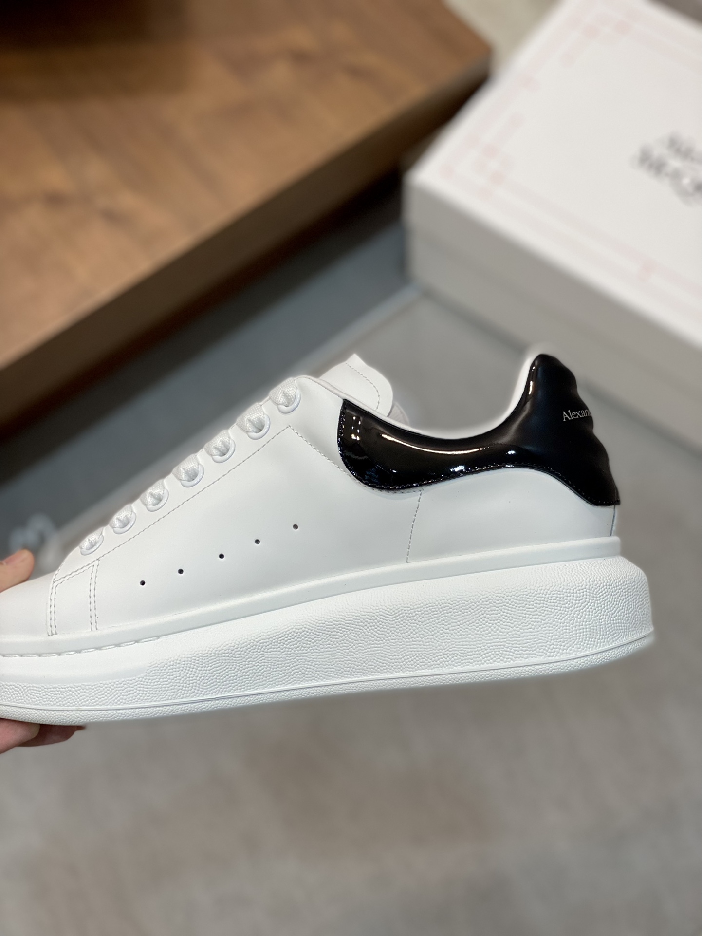 MCQUEEN SNEAKER