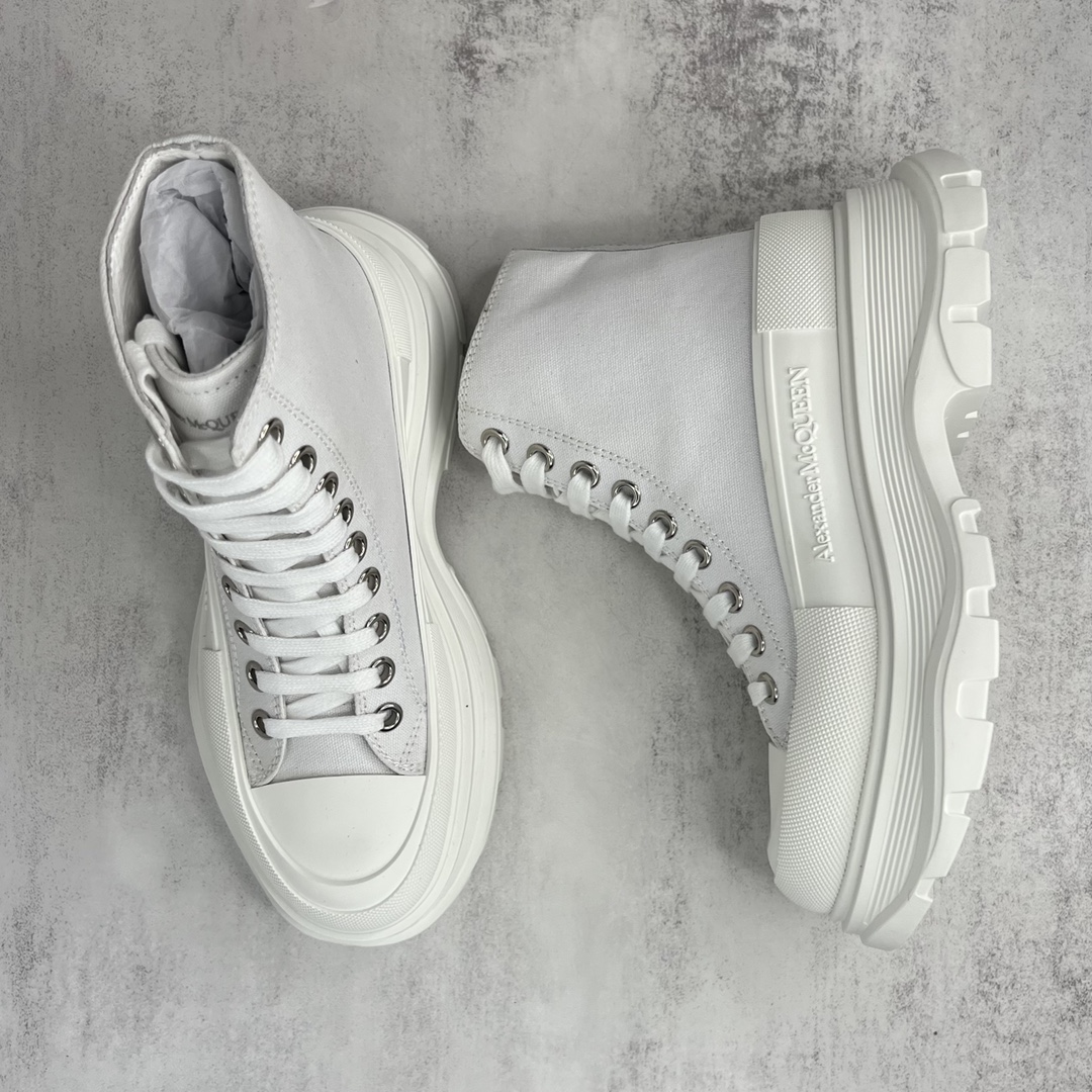 MCQUEEN SNEAKR