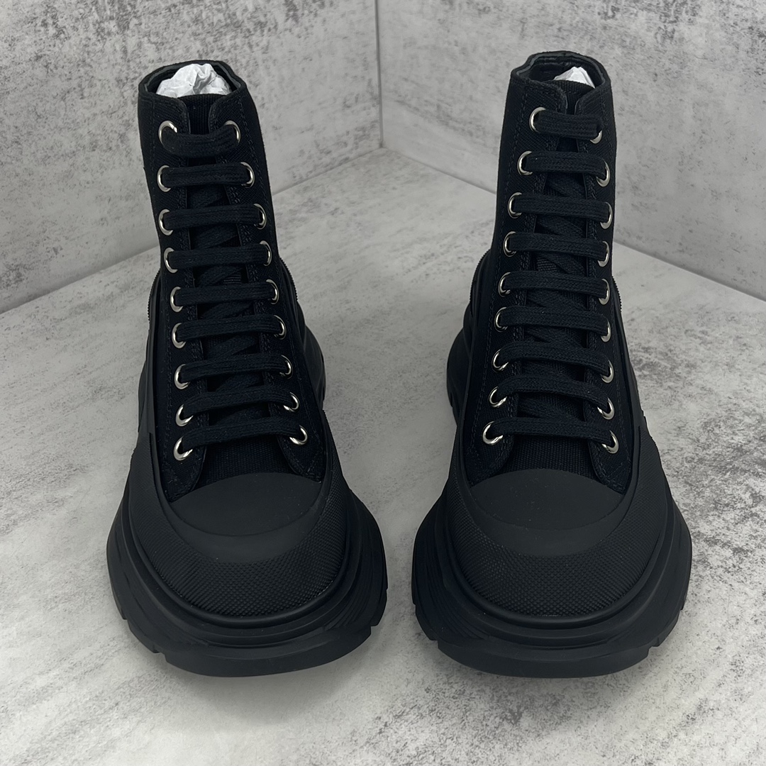 MCQUEEN SNEAKER 