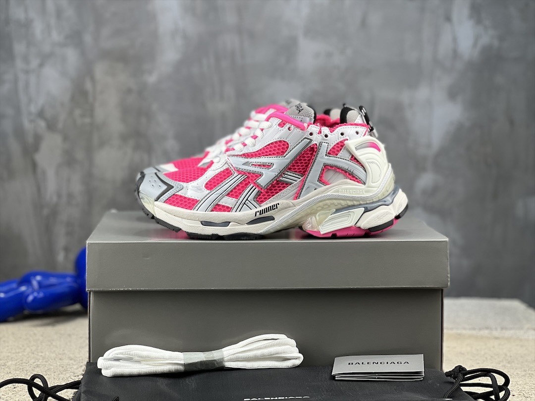 BALENCIAGA RUNNER