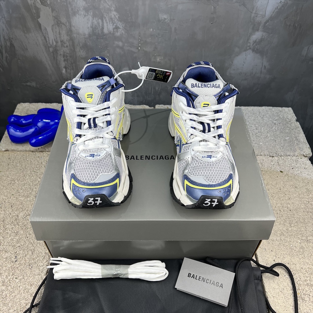 BALENCIAGA RUNNER