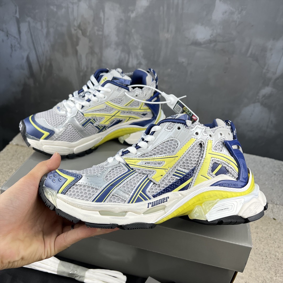 BALENCIAGA RUNNER