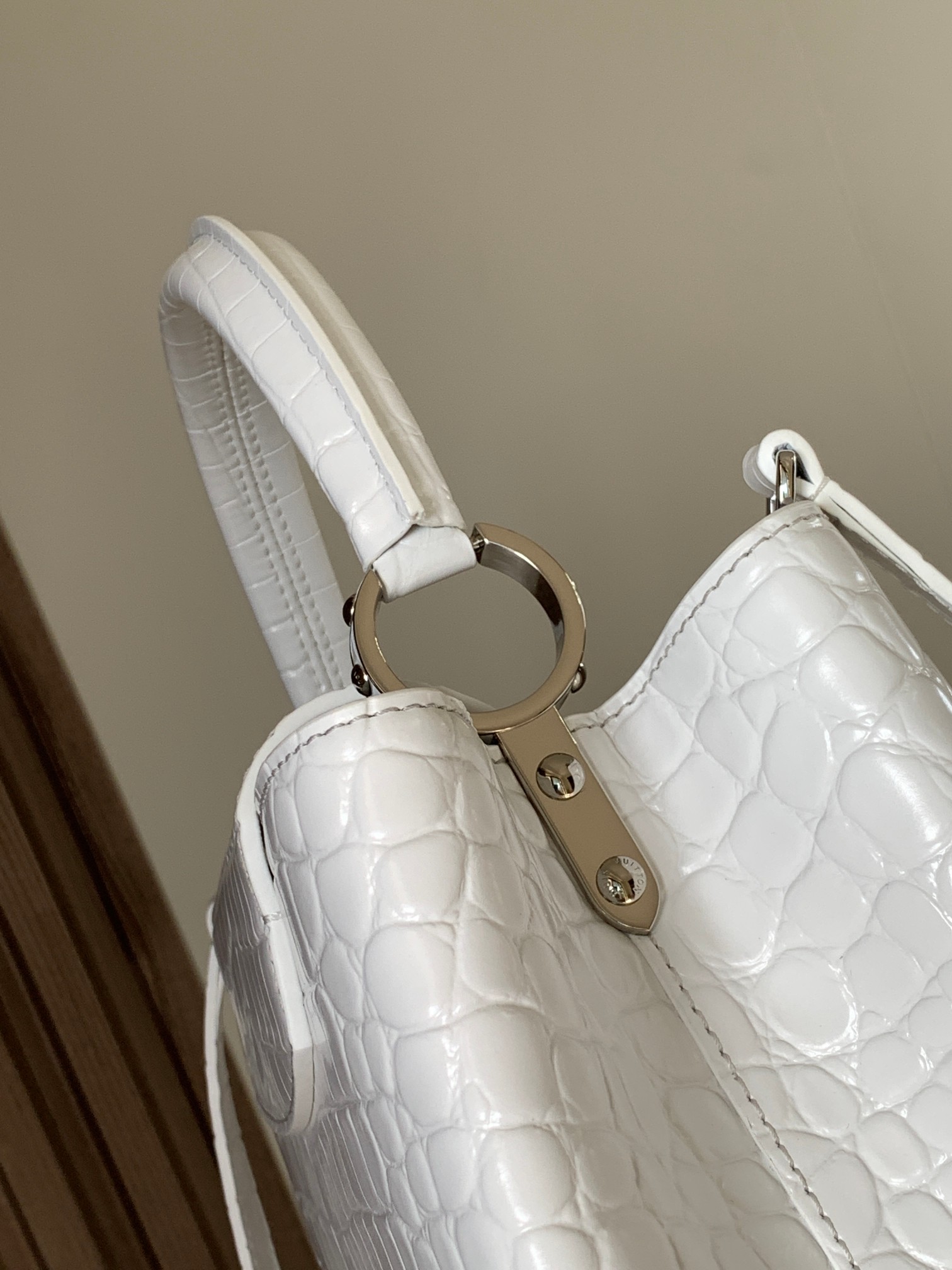 LV Capucines