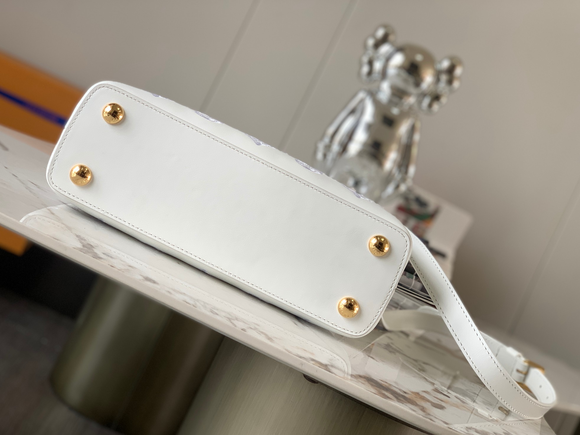 LV Capucines