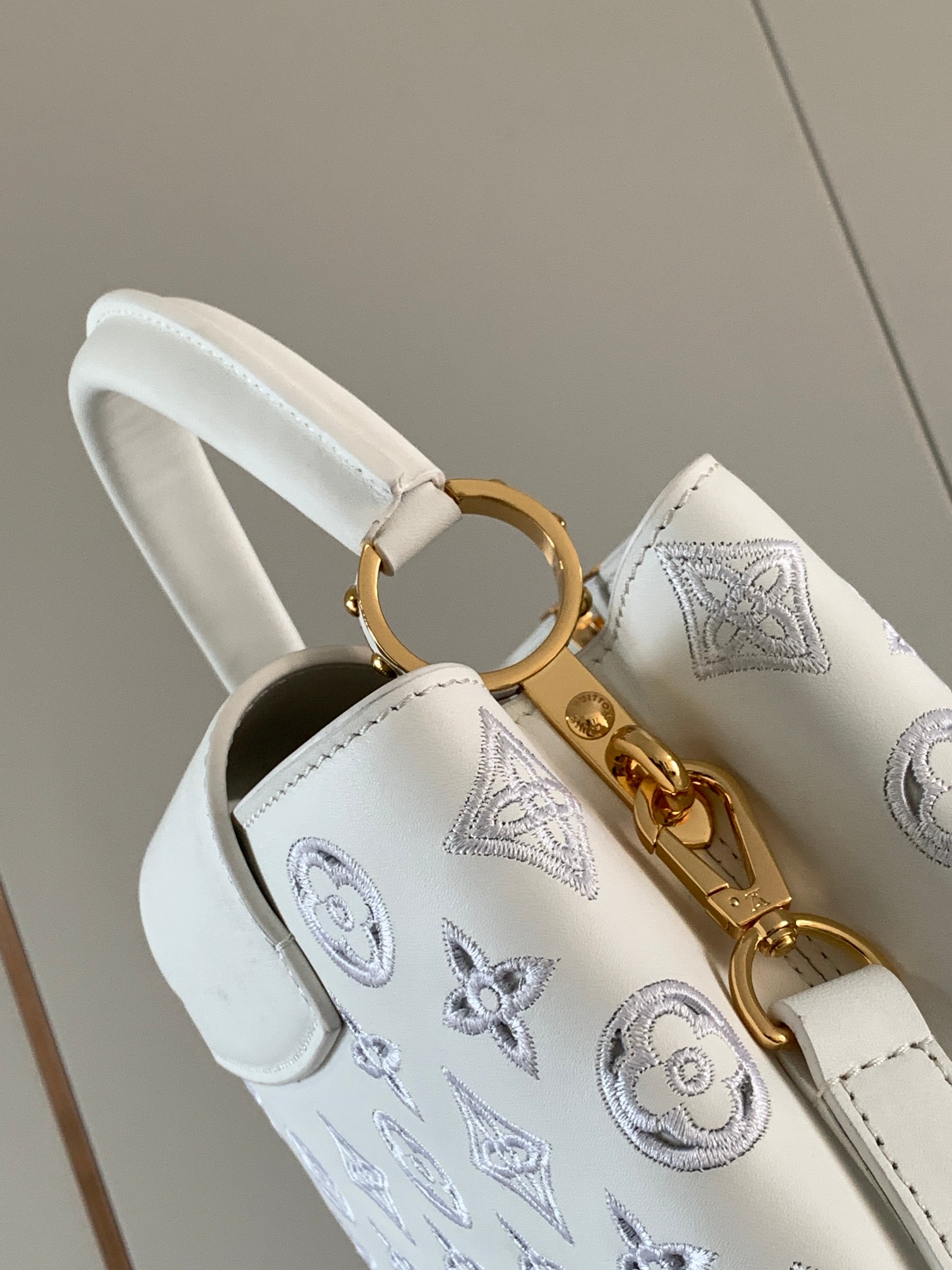 LV Capucines