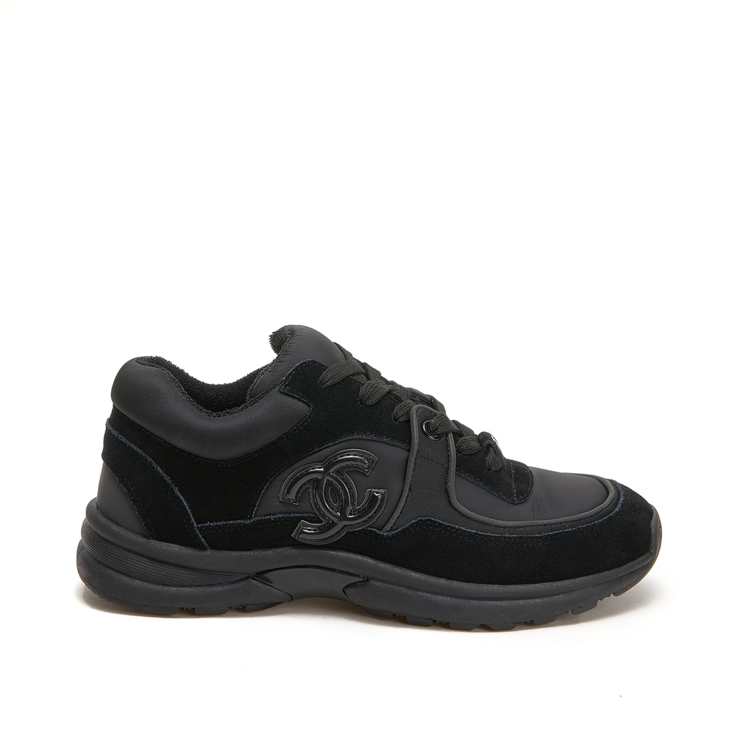 CHANEL SNEAKER