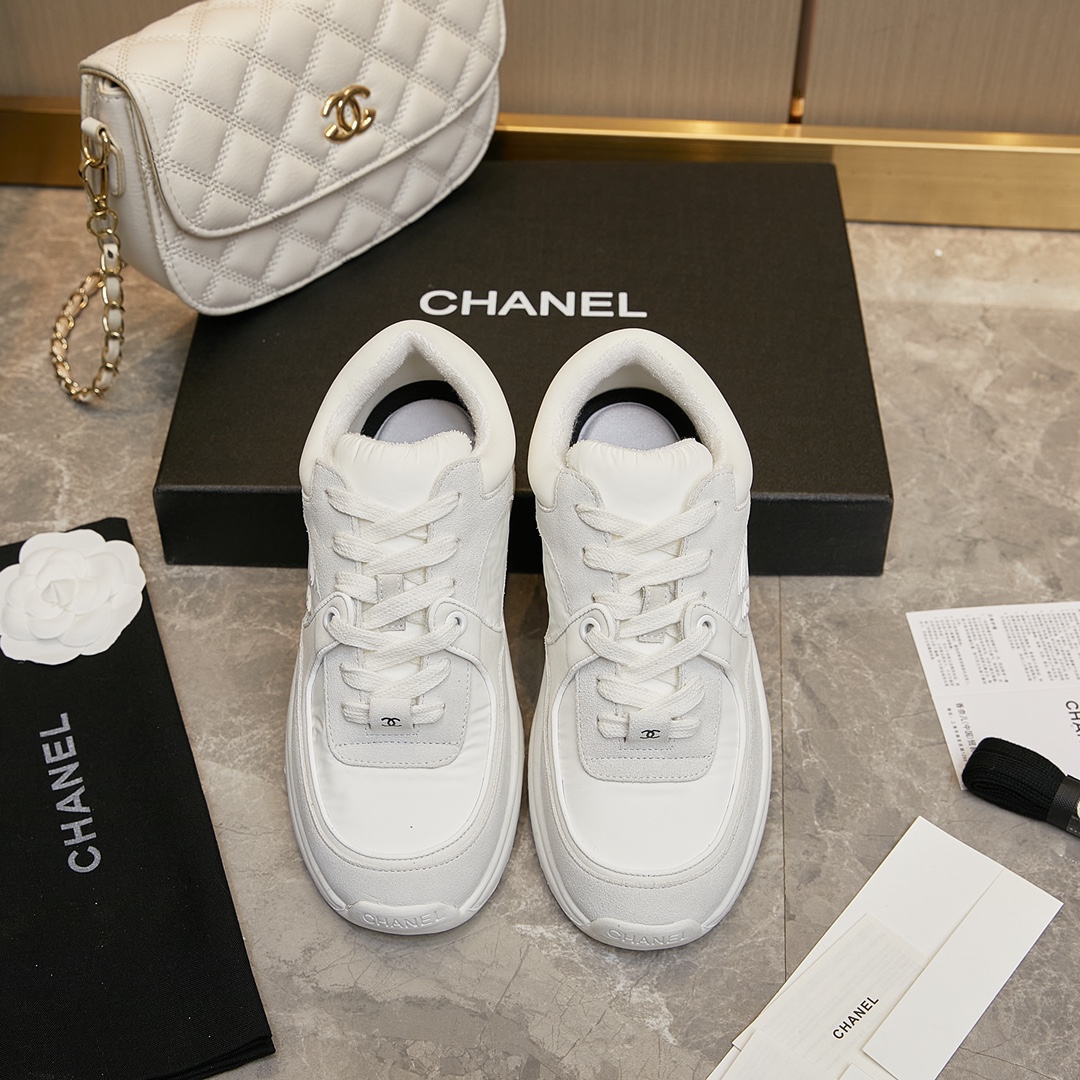 CHANEL SNEAKER