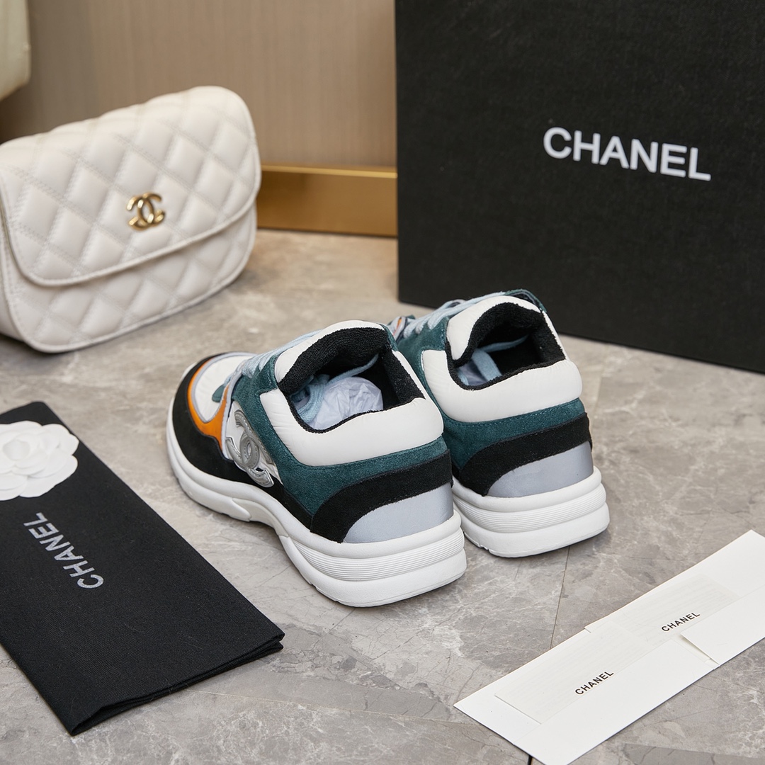 CHANEL SNEAKER