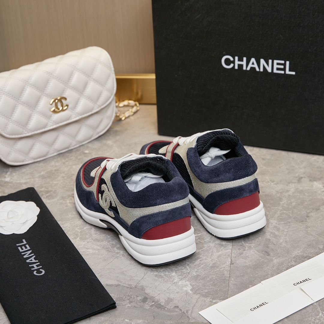 CHANEL SNEAKER