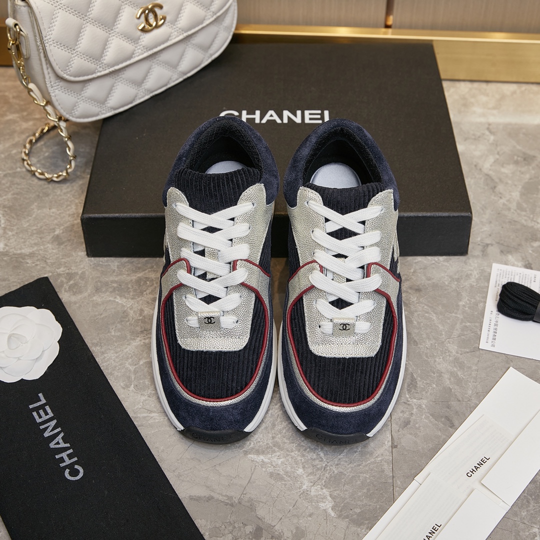 CHANEL SNEAKER