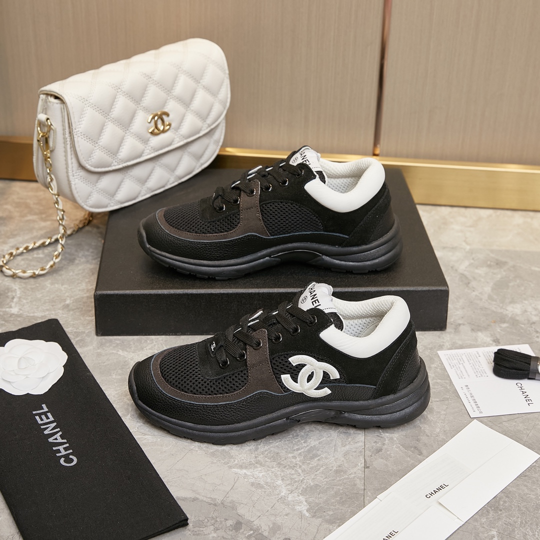 CHANEL SNEAKER