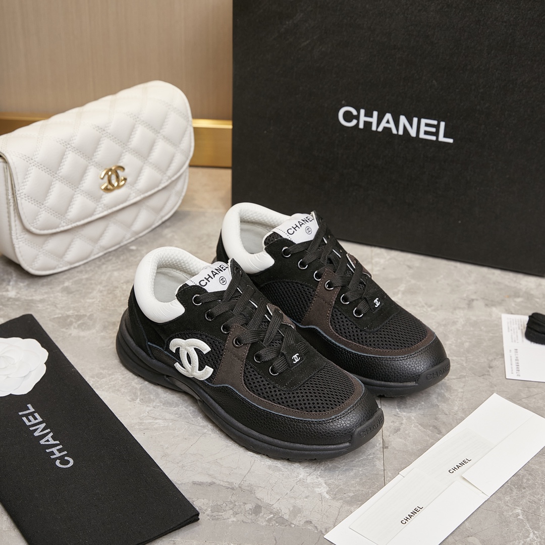 CHANEL SNEAKER