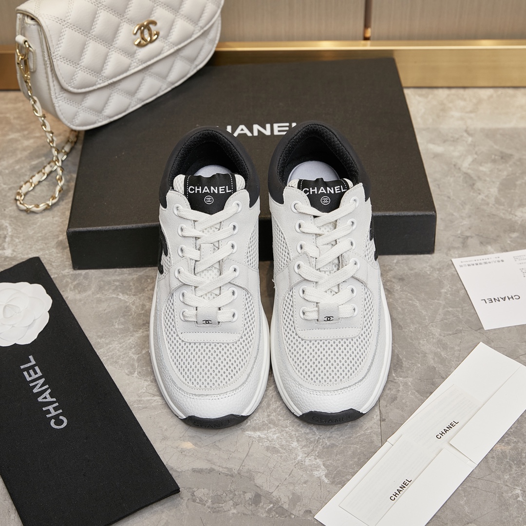 CHANEL SNEAKER