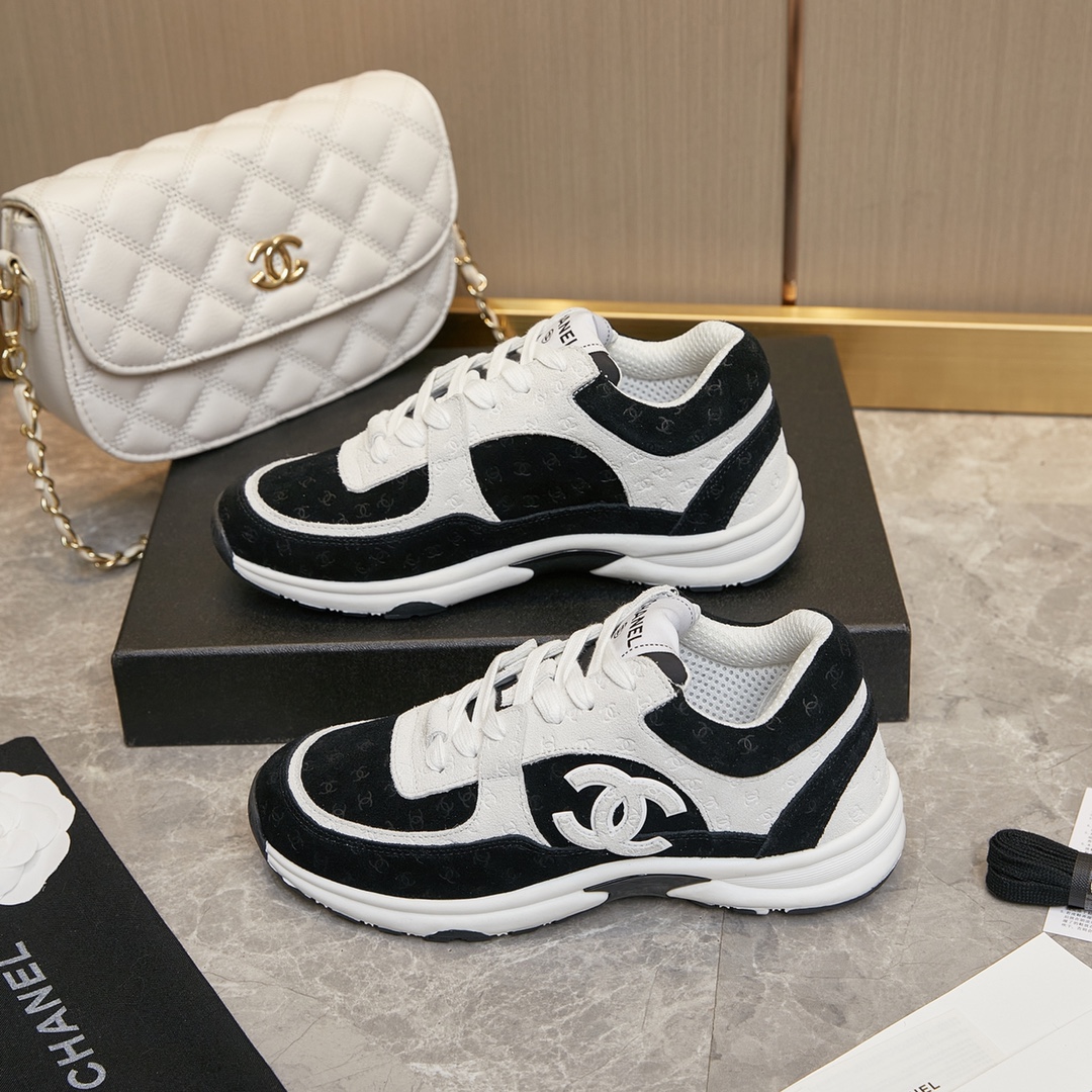 CHANEL SNEAKER