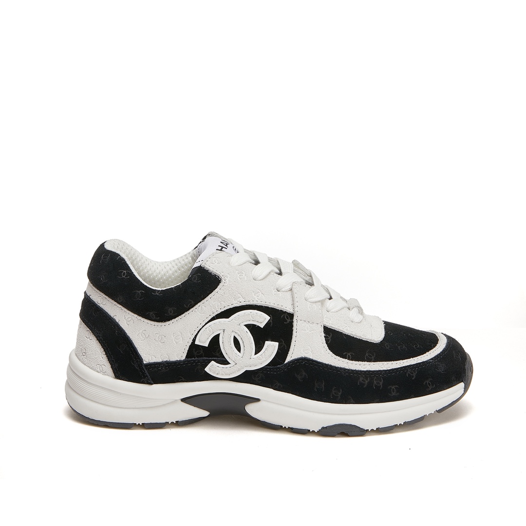 CHANEL SNEAKER