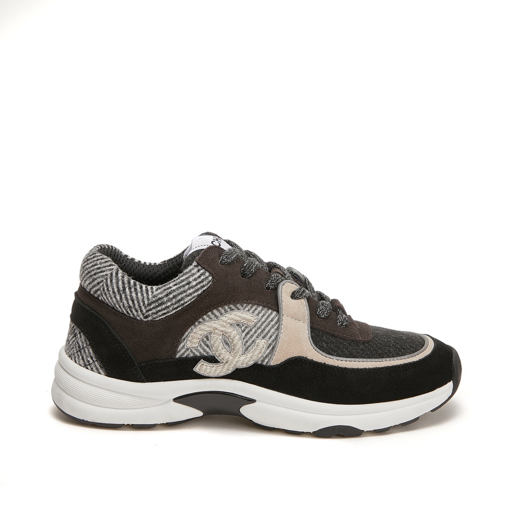 CHANEL SNEAKER