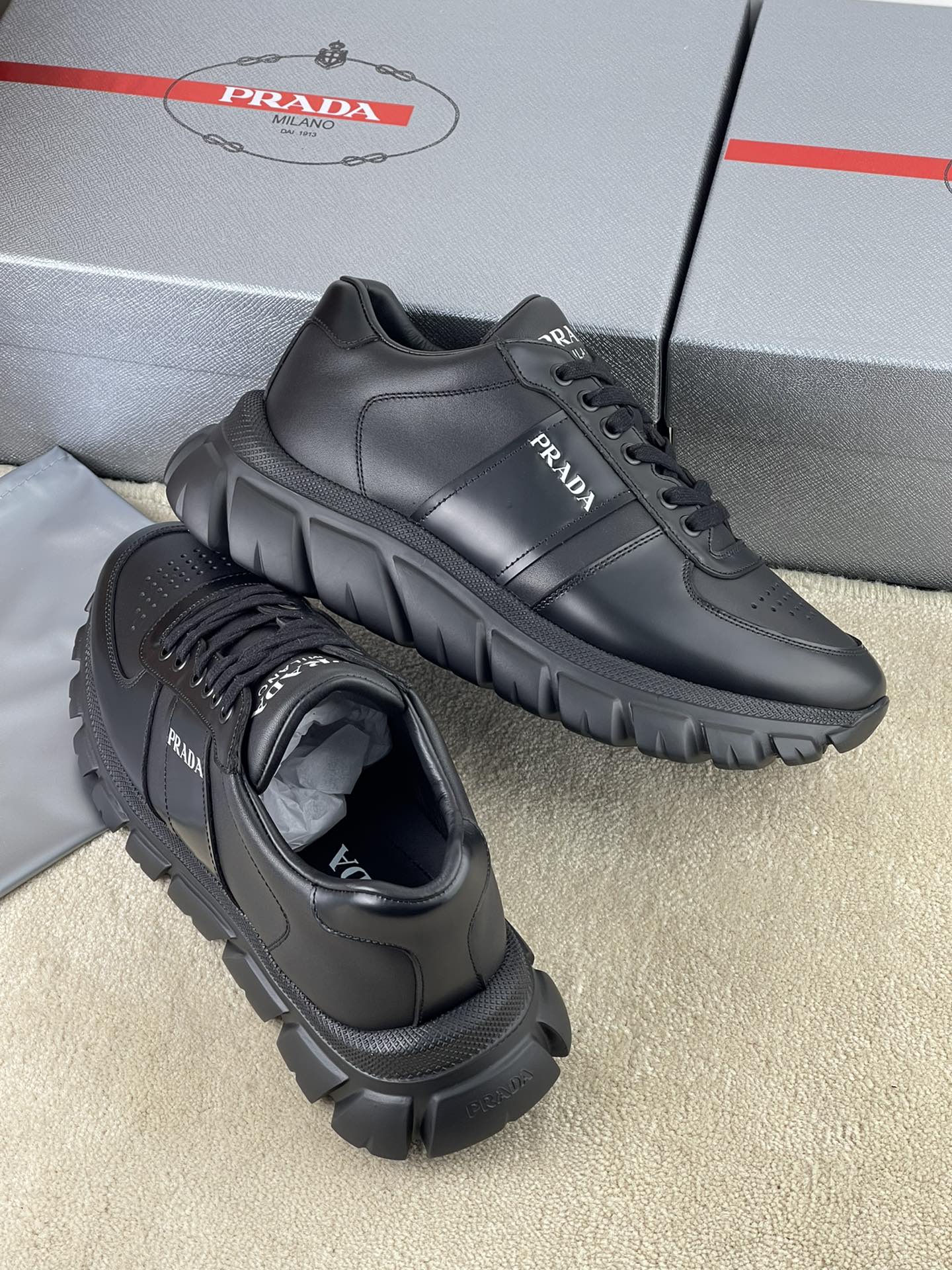 PRADA