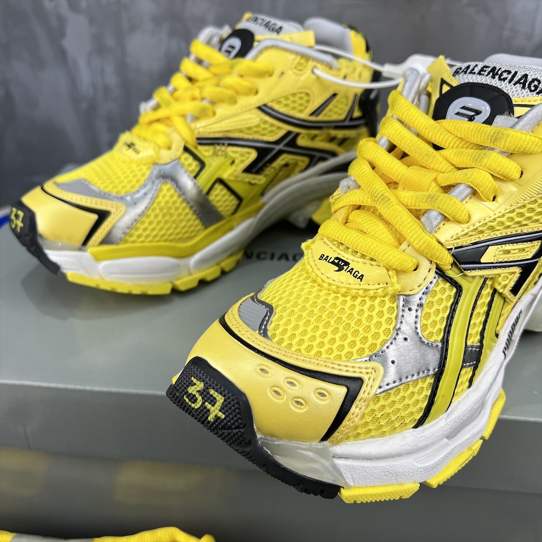 BALENCIAGA RUNNER