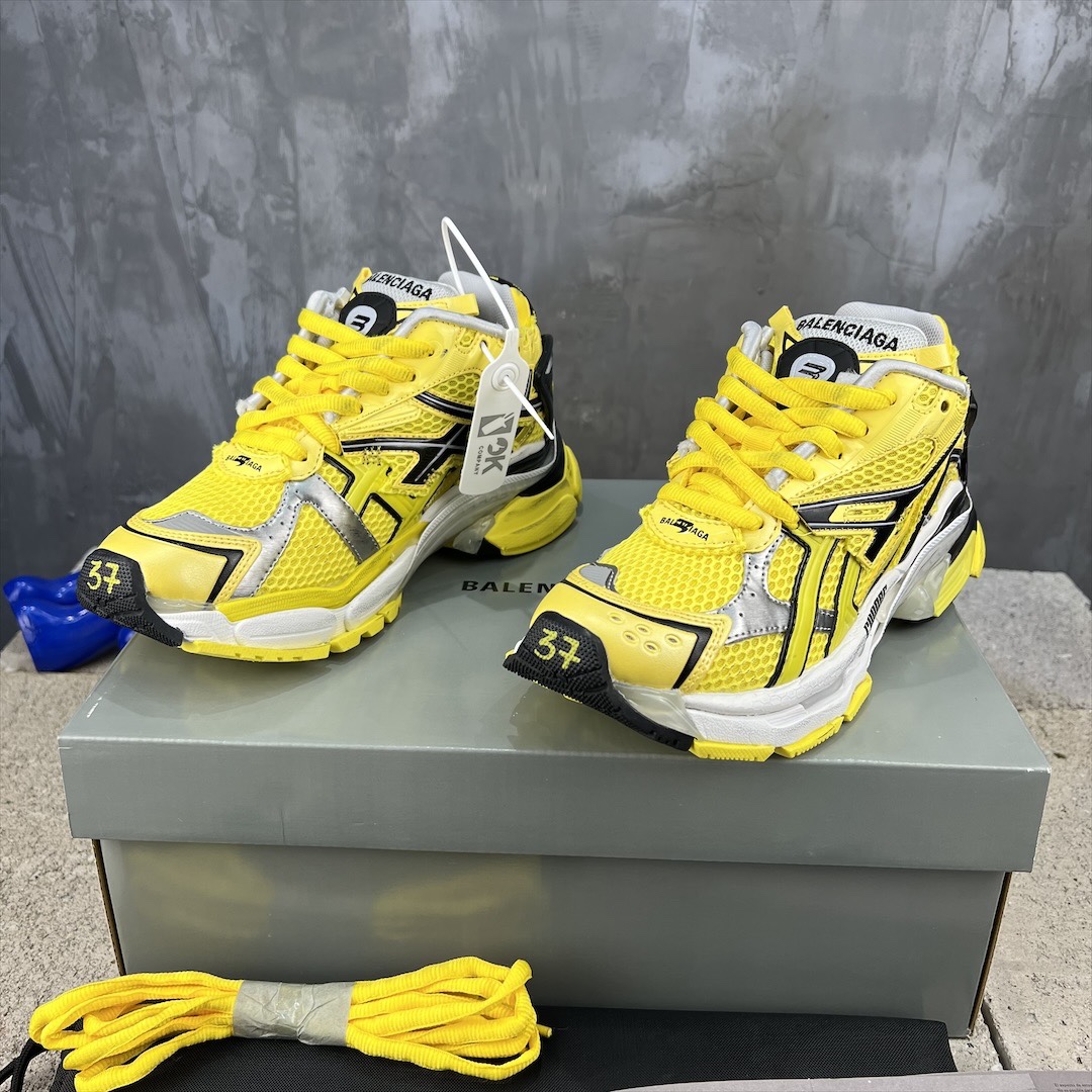 BALENCIAGA RUNNER
