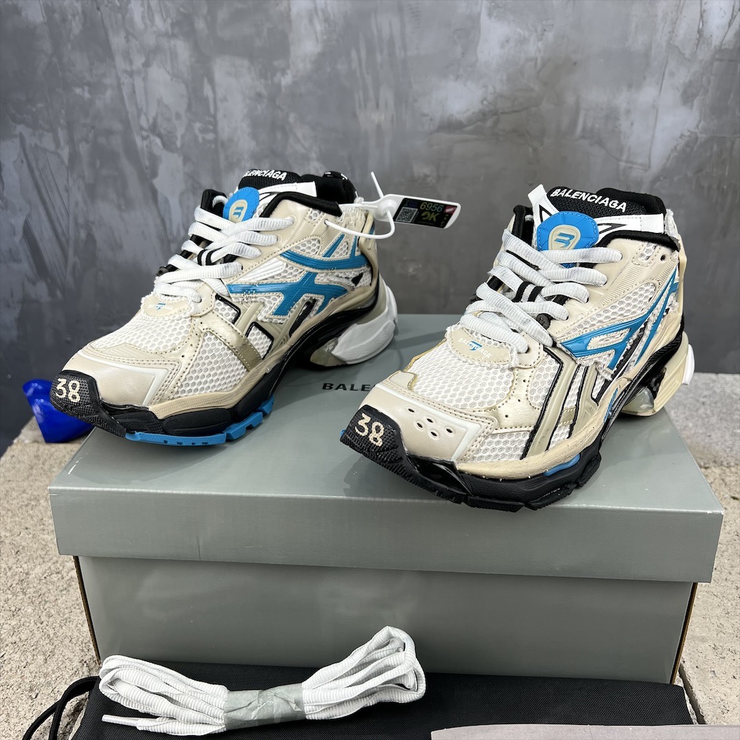 BALENCIAGA RUNNER