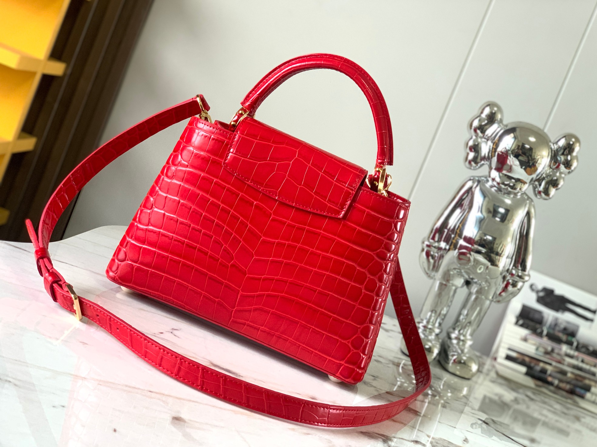 LV Capucines