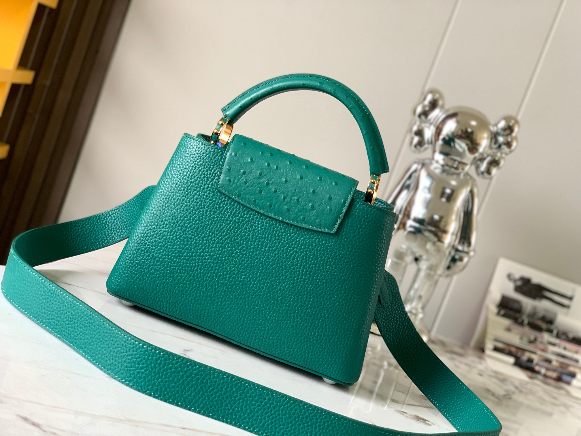 LV Capucines