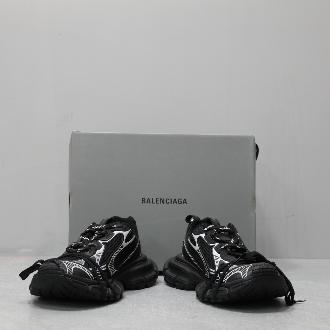 BALENCIAGA TRACK