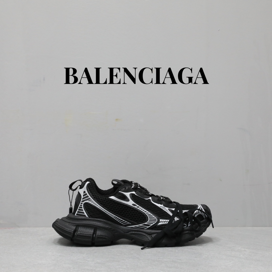 BALENCIAGA TRACK