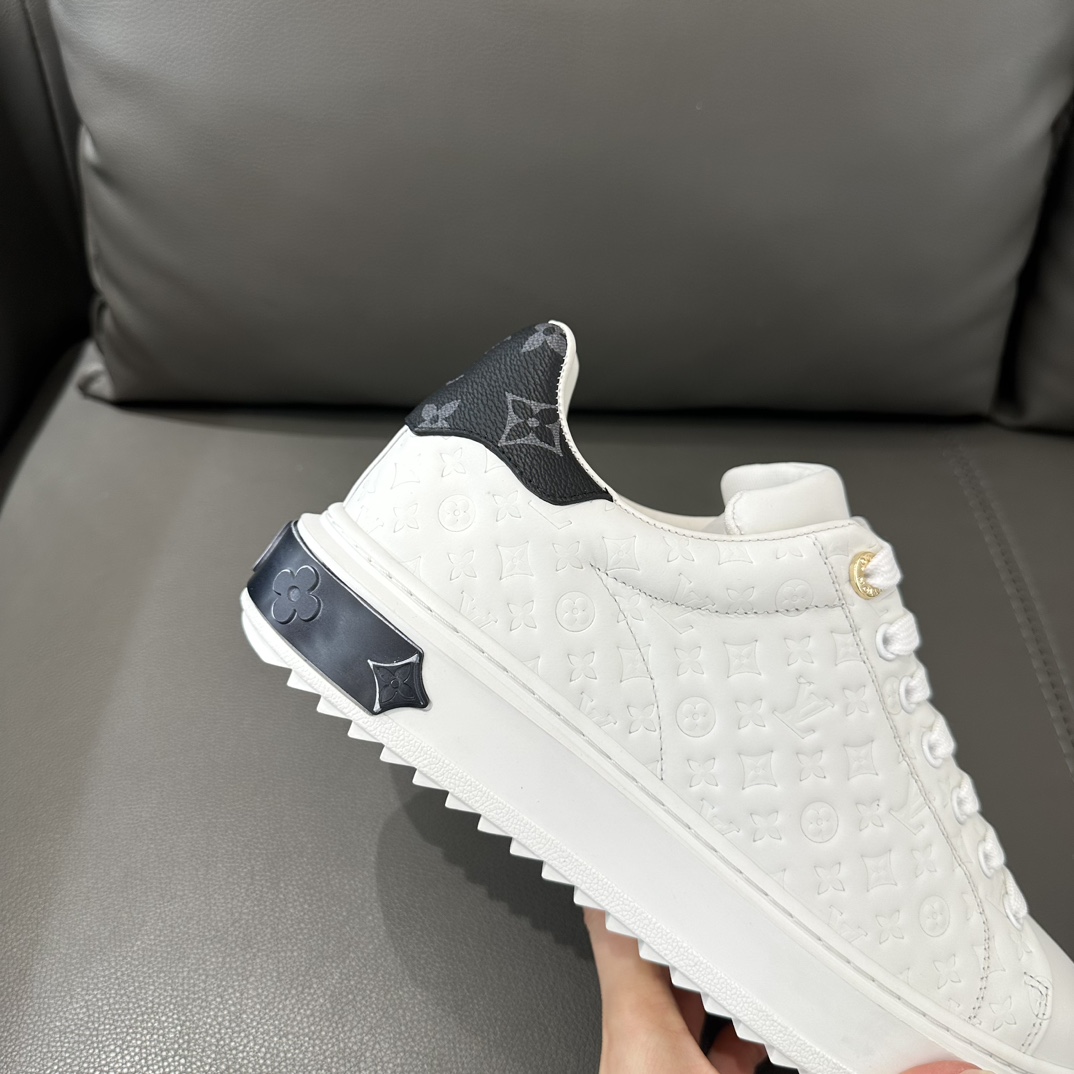 LV SNEAKER