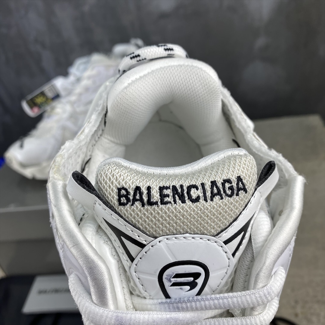 BALENCIAGA RUNNER