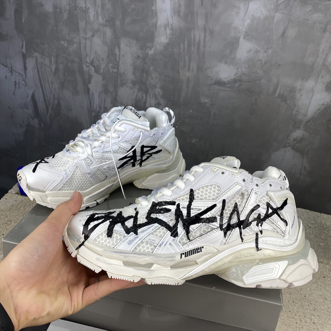 BALENCIAGA RUNNER
